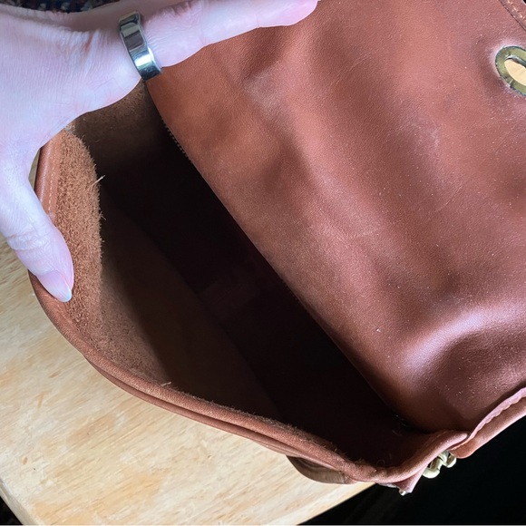 Vintage Coach Tan Leather Saddle Shoulder Bag - Picture 4 of 7